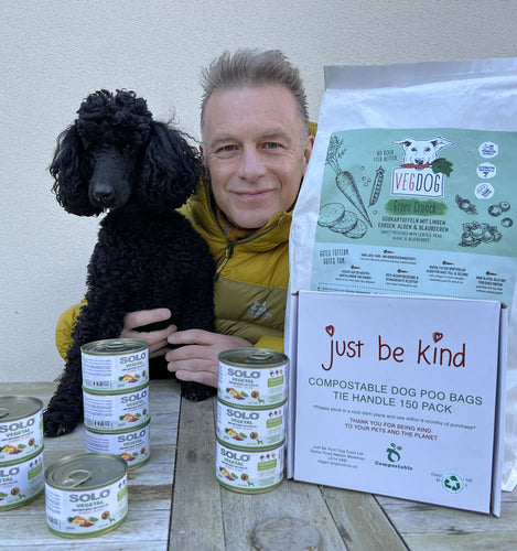 Chris Packham and Poodle Sid trying JUST BE KIND dog food Solo Vegetal and Green Crunch