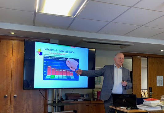 Dr Mike Davies lecturing on raw feeding