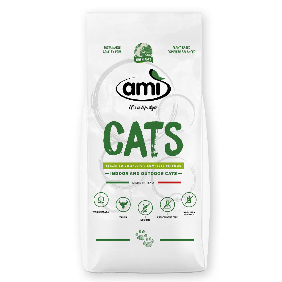 A white bag of Ami Cat food 7., specifically their indoor and outdoor cat complete food, featuring green and black text and icons on a clean white background.kg